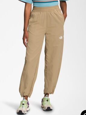The North Face Women's Almond Butter Elastic-Waist Jogger Pants